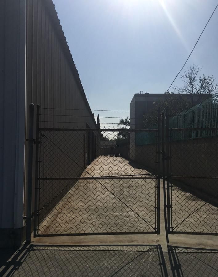 Chico Ave photo 3