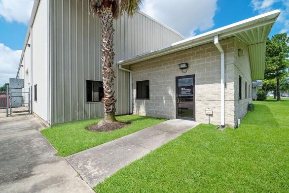 17,000 SF Warehouse/Office 5119 Hiltonview Rd