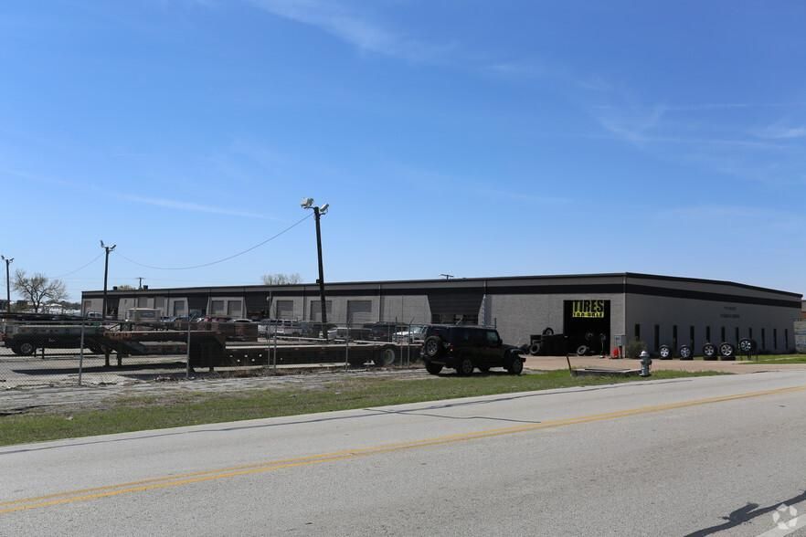 1110 W Harris Rd photo 2