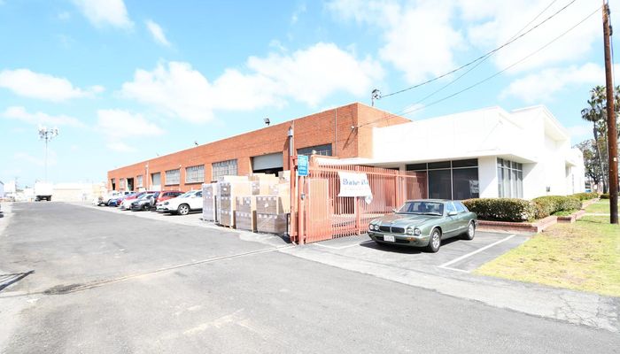 Warehouse Space for Rent at 12833-12839 Chadron Ave Hawthorne, CA 90250 - #8