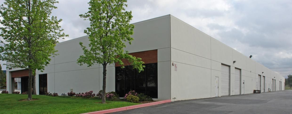 Industrial Property For Lease photo 4