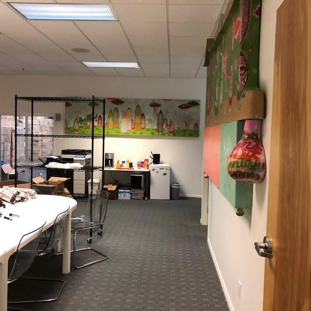 Executive Office Property For Lease photo 2