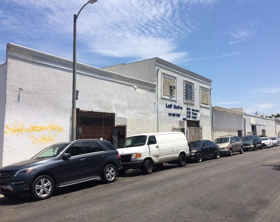 943 E. 31st Street photo 2