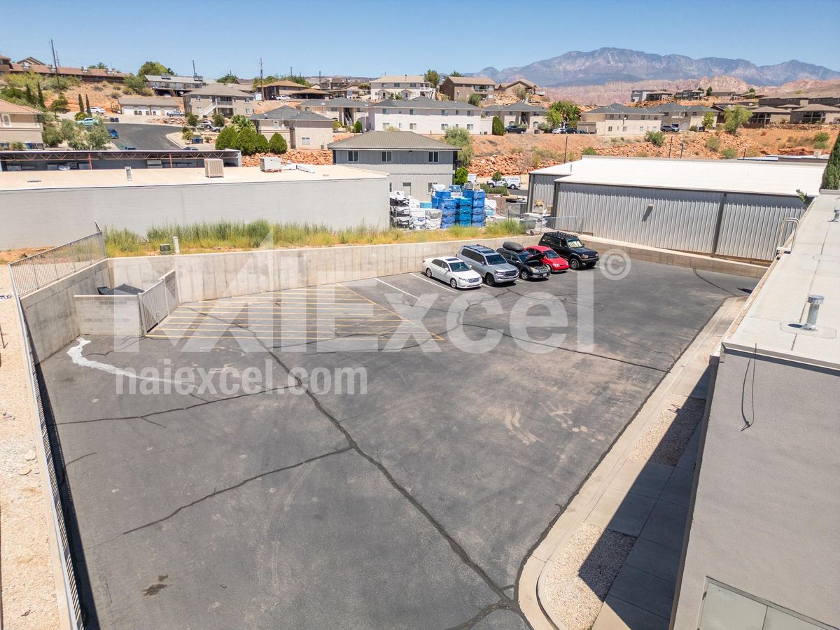 Retail- Warehouse near I-15 Available for Lease photo 4