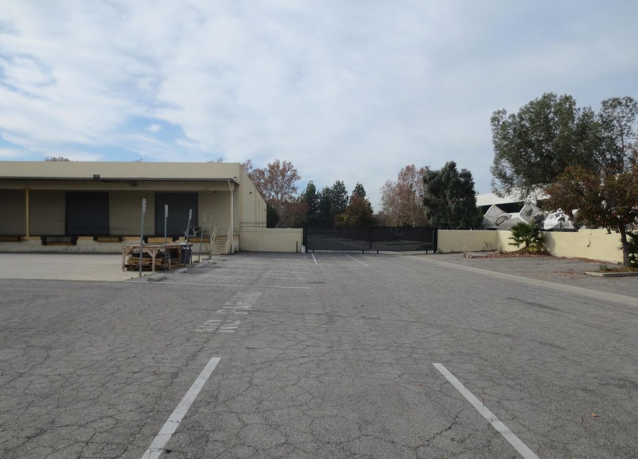 Prime Valencia Industrial Center photo 3