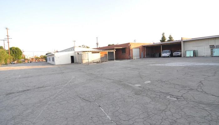 Warehouse Space for Rent at 13303 Louvre St Pacoima, CA 91331 - #12