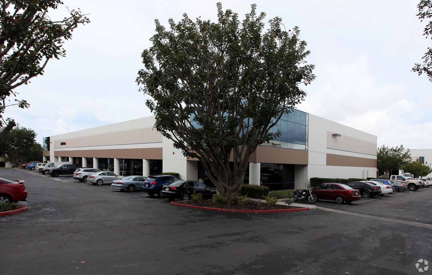 Bldg C photo 4