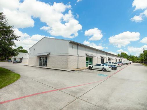 Building C 220 Barren Springs Dr