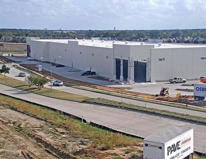 Majestic Airport Center DFW - Bldg. #10 2950 S Valley Pky