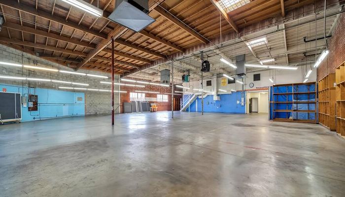 Warehouse Space for Rent at 14208 Towne Ave Los Angeles, CA 90061 - #48