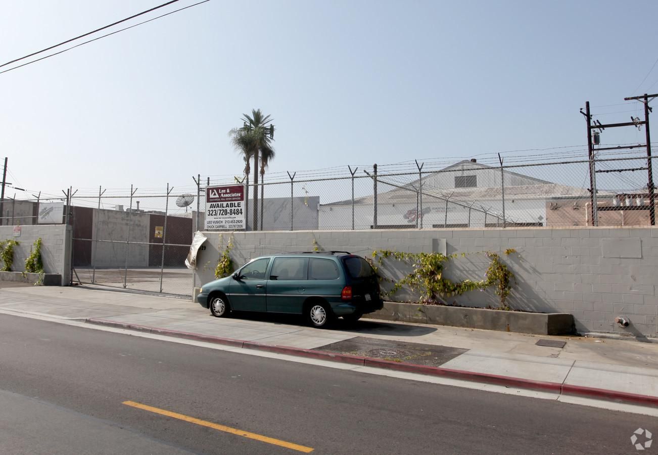 Industrial Property For Lease photo 3