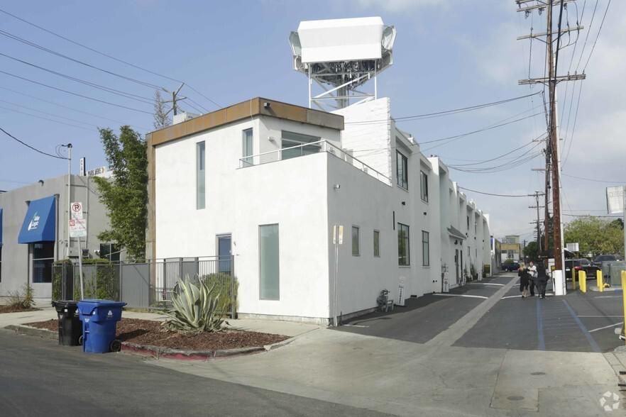 316-326 Lincoln Blvd photo 2