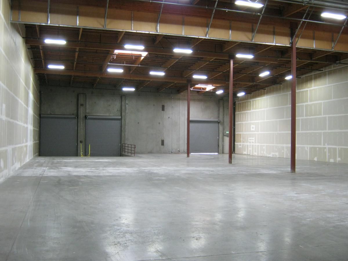 975 Corporate Center Parkway photo 3