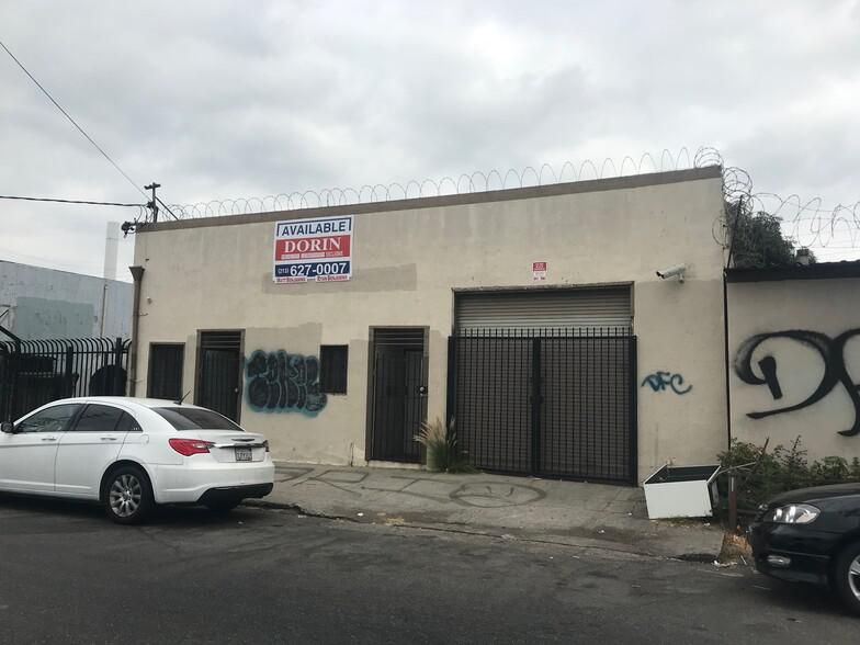 1725 Newton St photo 1