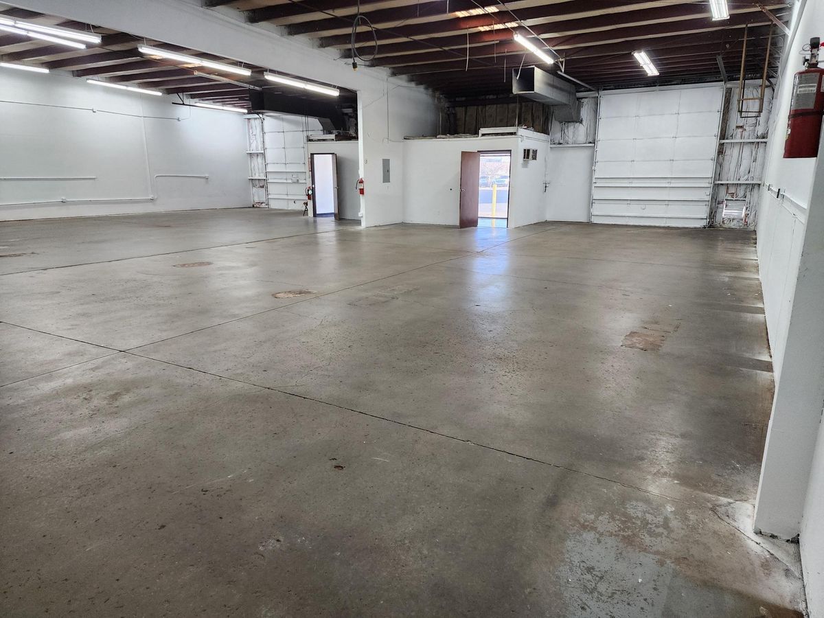 303 Airport Boulevard photo 2