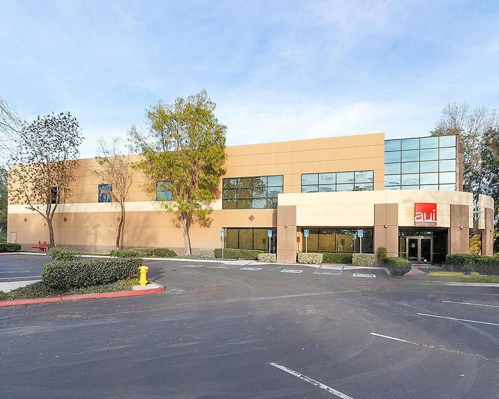 Spectrum Pointe - Flex Industrial photo 2