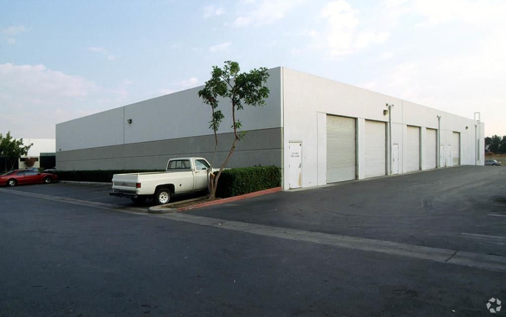 Bldg III photo 2