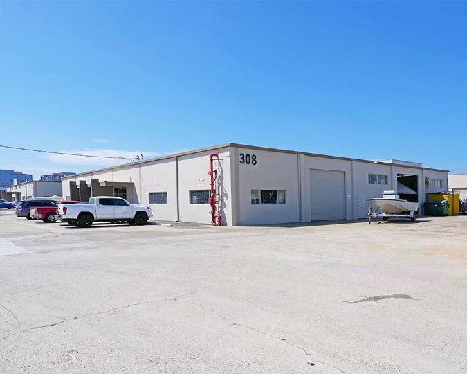 308 East Dyer Road