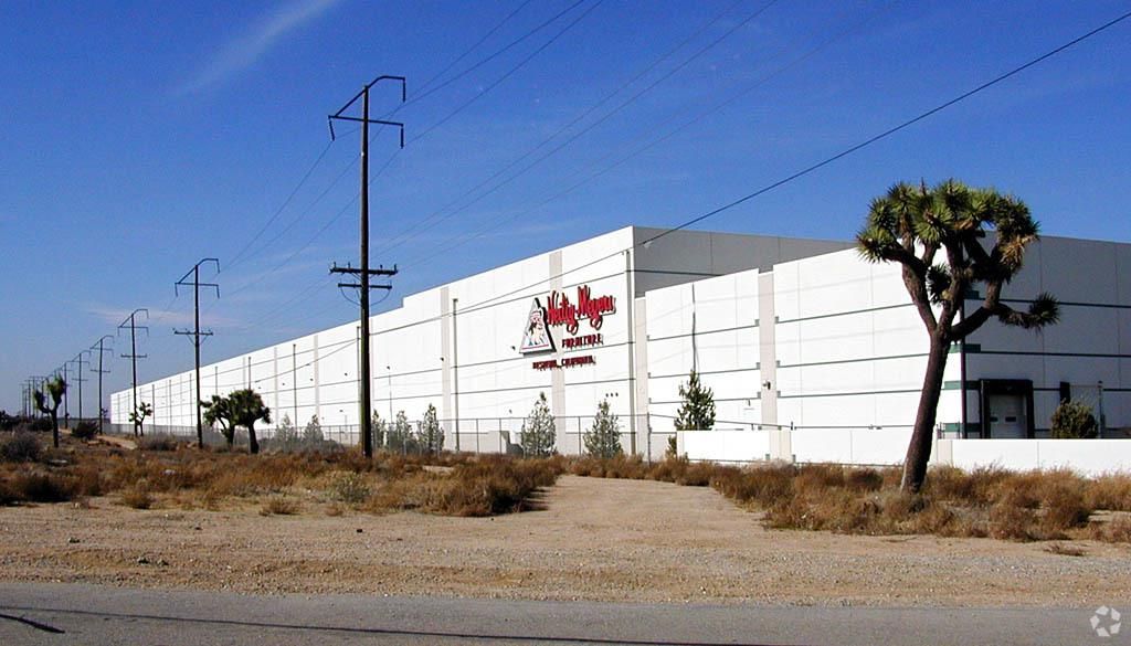 Hesperia Distribution Center photo 3