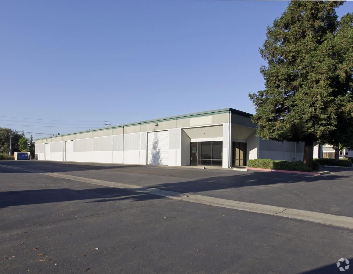 Industrial Property For Lease photo 2