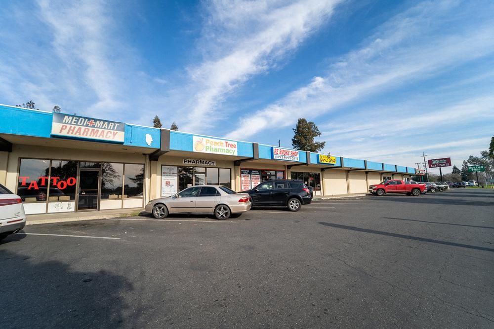 Hilltop Plaza photo 3