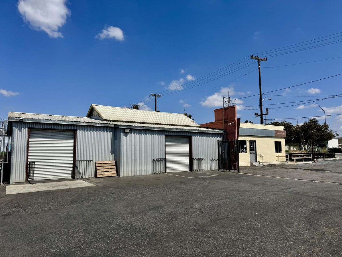 555 Spring Road photo 3