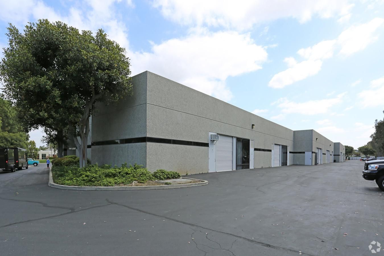 Carlsbad Commerce Center photo 3