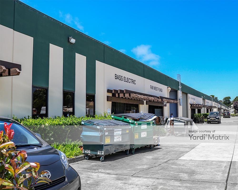 Swift Avenue Industrial Center photo 2