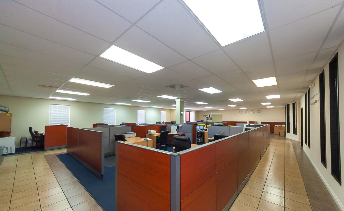 18005 Savarona Way photo 4