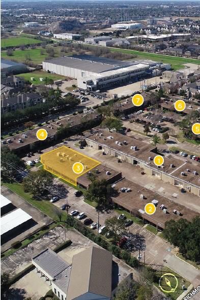 Westchase Service Center 10645 Richmond Ave photo 3