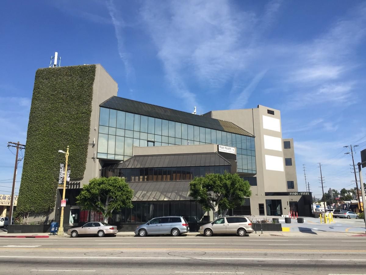 Multiple Spaces Property For Lease photo 2