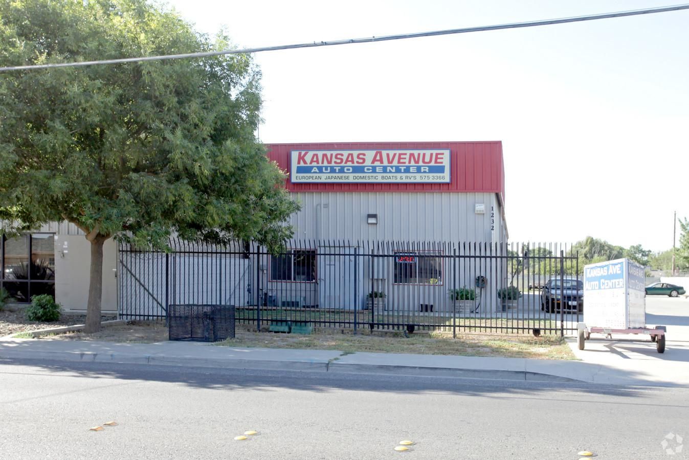 Kansas Avenue Auto Center photo 2