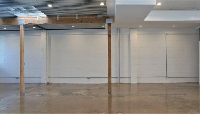 Warehouse Space for Rent at 2637 S Fairfax Ave Culver City, CA 90232 - #19