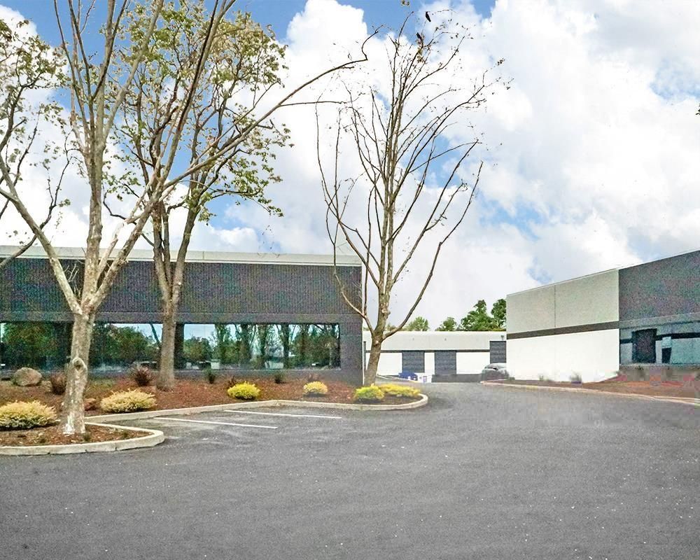 Clipper Court Commerce Center - Buildings 8, 9 & 10 photo 4