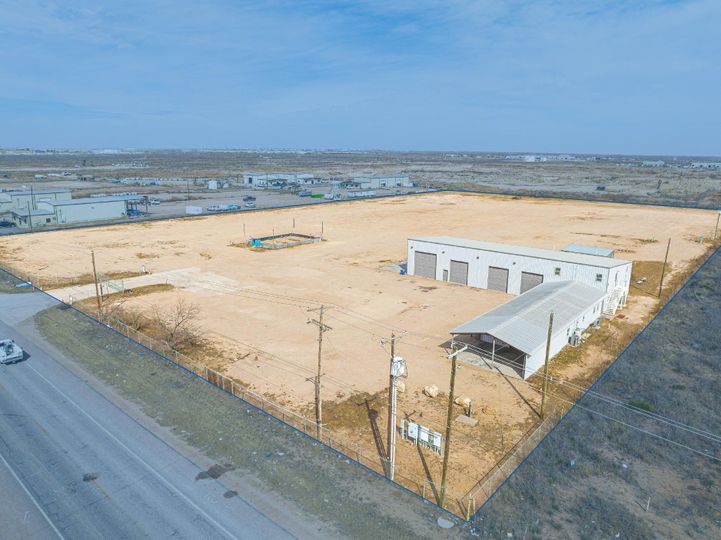 10 Acres + RV Hookup Maintenance Facility