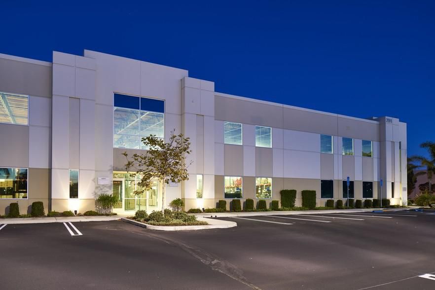 Seagate Business Park 2400 Celsius Ave photo 2