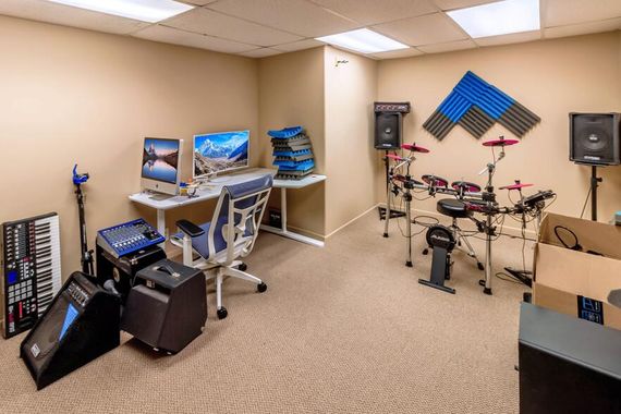Playa Vista Adj Office Space 12071 Jefferson Blvd
