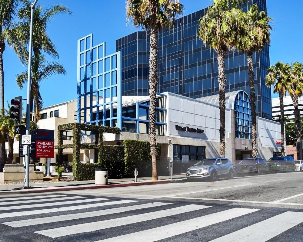201 Wilshire Blvd photo 1