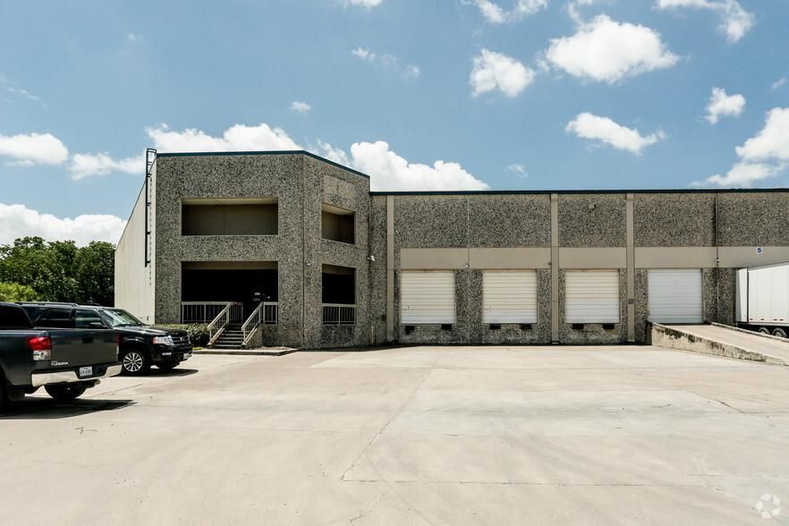 Building 4 279-309 McCarty St photo 3
