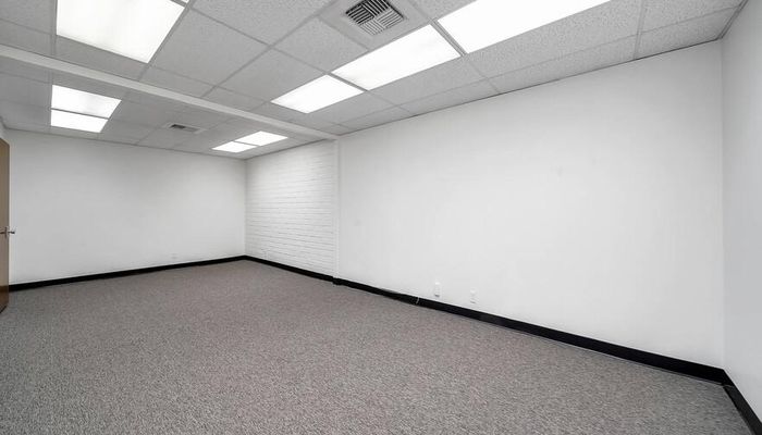 Warehouse Space for Rent at 14208 Towne Ave Los Angeles, CA 90061 - #13