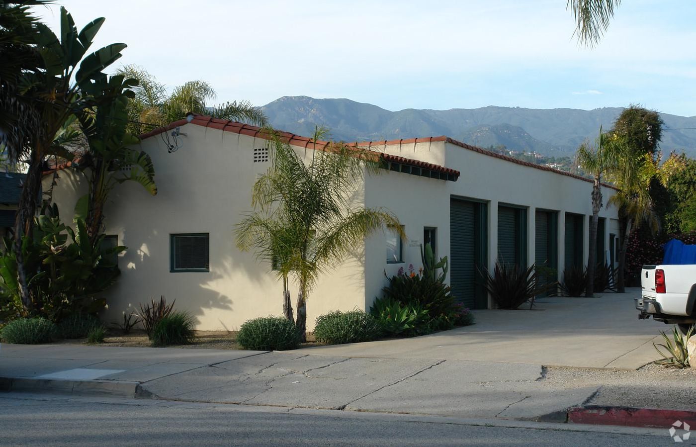 Office/Retail Property For Lease photo 3