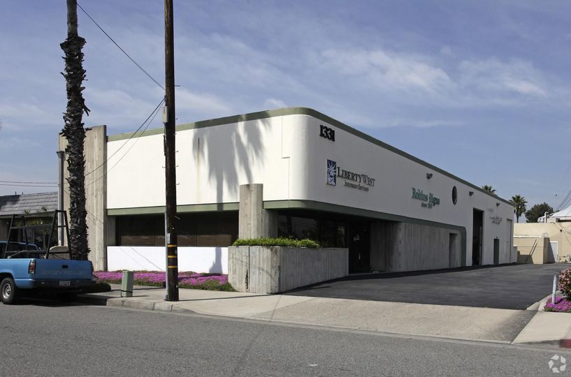 Multiple Spaces Property For Lease