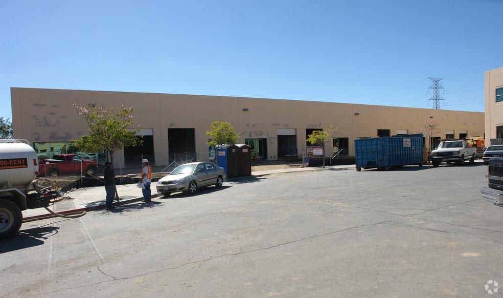 Bldg E 15823 W Monte St photo 4