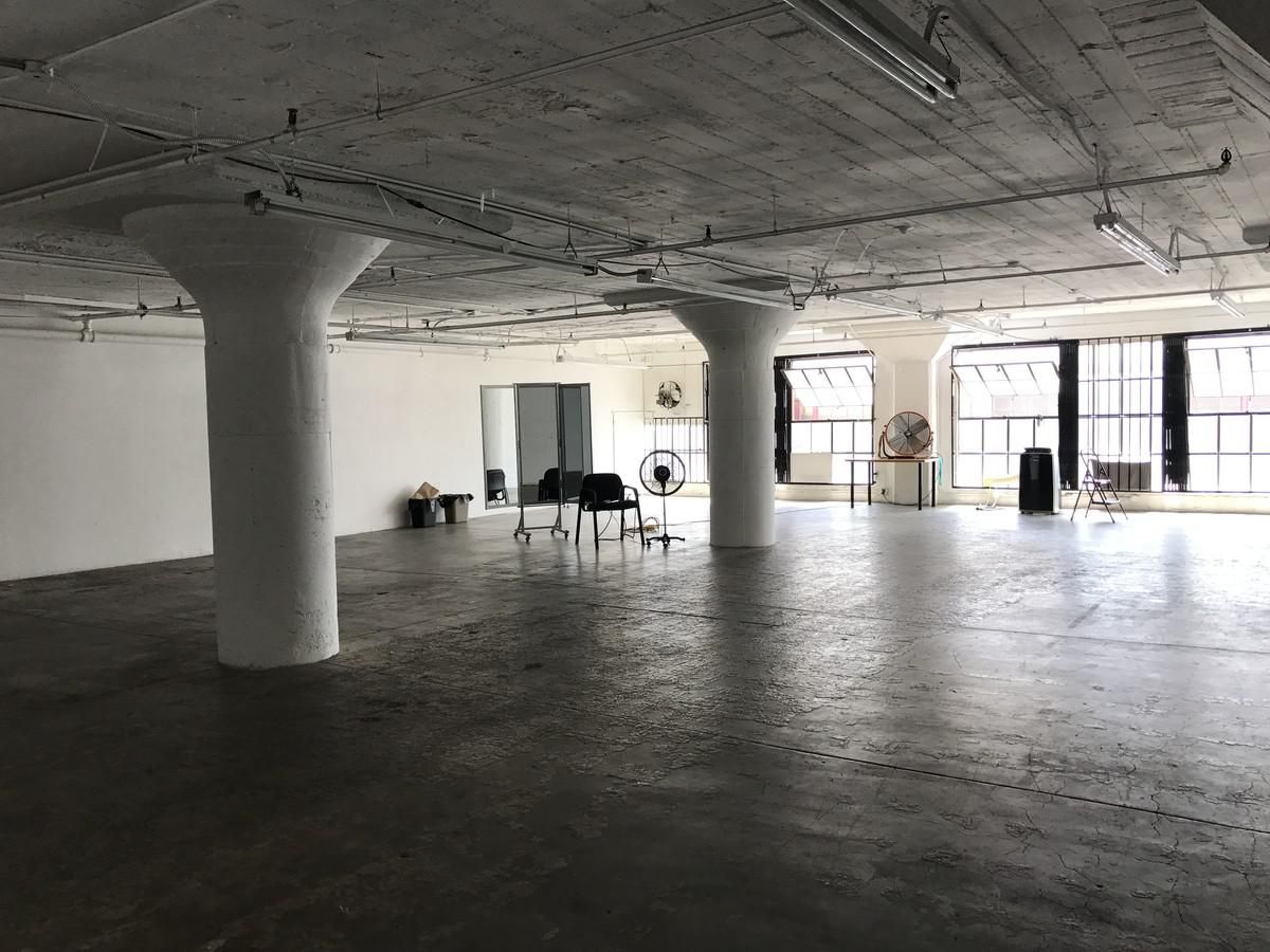 Flex Property For Lease photo 3