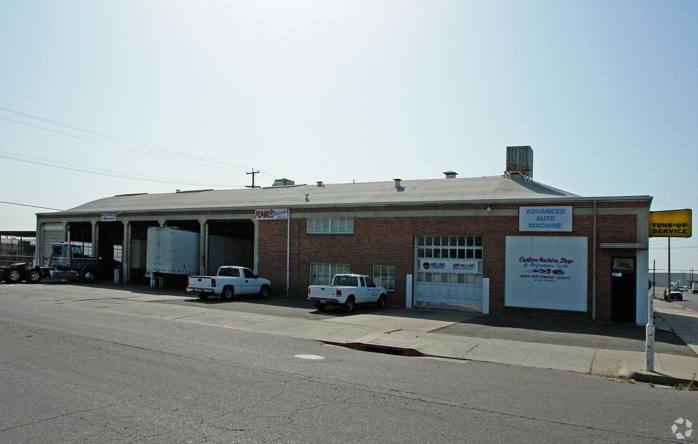 2 FREESTANDING BUILDINGS TOTALING ±15,500 SF photo 2
