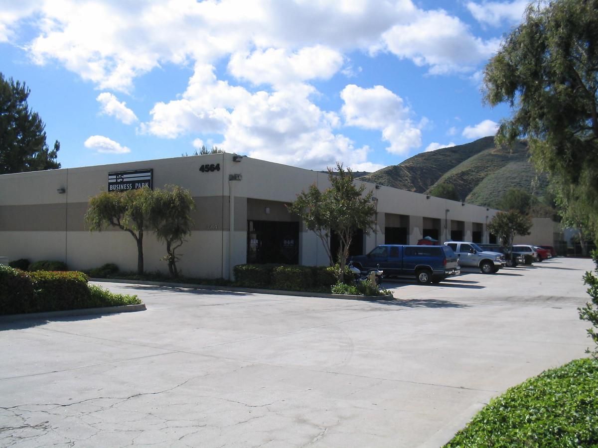 Flex Property For Lease photo 4