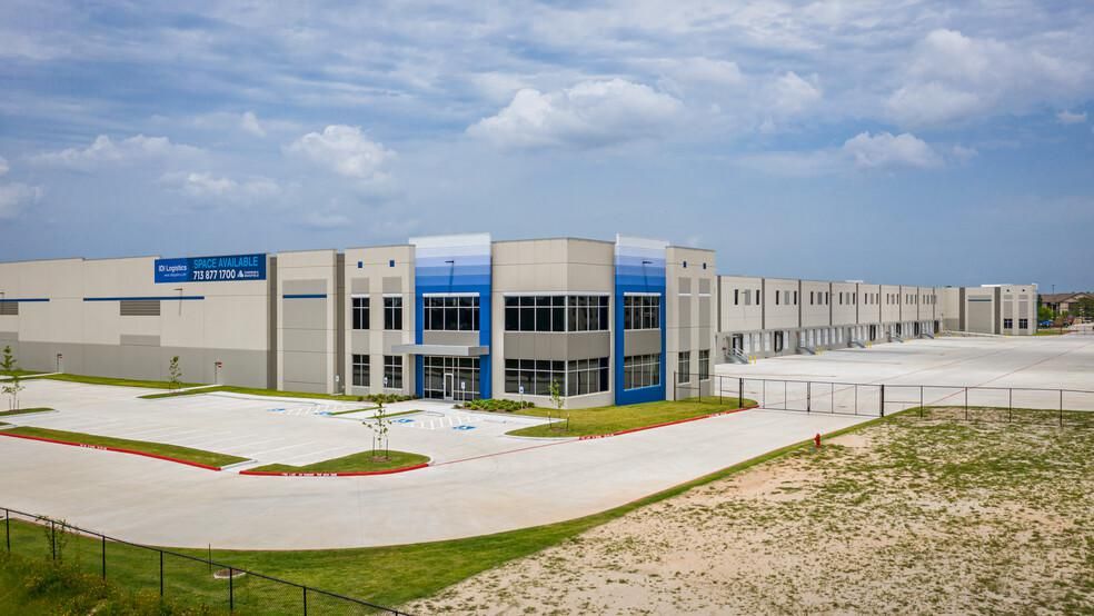 North Houston Logistics Center 30 Esplanade Blvd photo 3