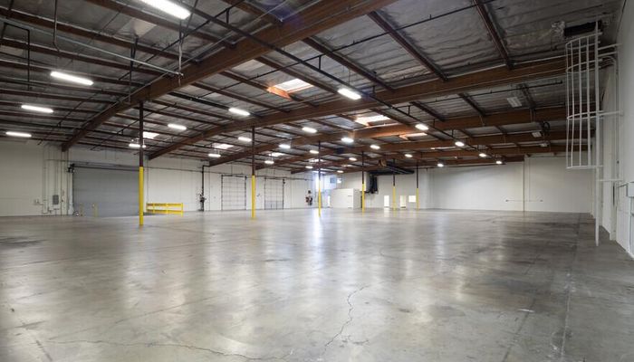 Warehouse Space for Rent at 1040 N Kraemer Pl Anaheim, CA 92806 - #20