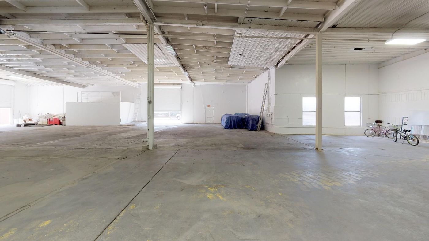 Demisable Green Zone Warehouse For Lease photo 4