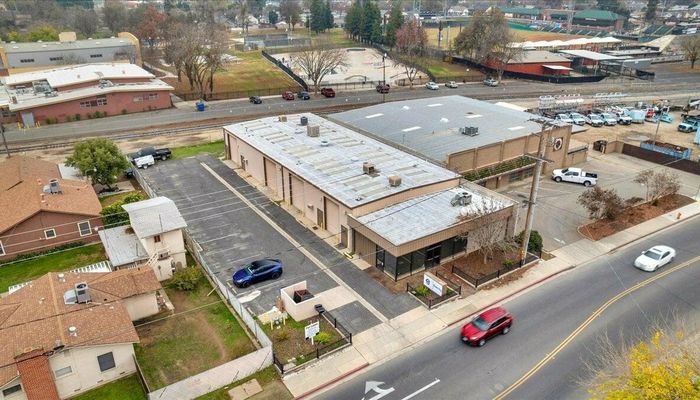 Warehouse Space for Rent at 1027 W Murray Ave Visalia, CA 93291 - #5